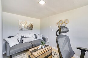 Chehalis Getaway w/ Golf Course View + Fire Pit!
