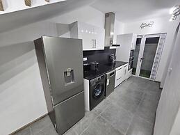 Rooftop Garden Jacuzzi Luxury Villa