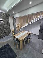 Rooftop Garden Jacuzzi Luxury Villa