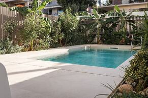 Athenian Riviera Prime Residence