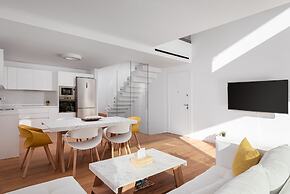 Athenian Riviera Prime Residence