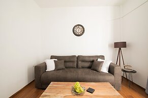 Midtown Apartment by CorfuEscapes