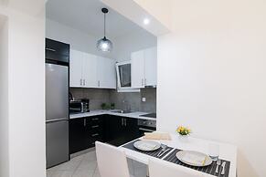 Midtown Apartment by CorfuEscapes