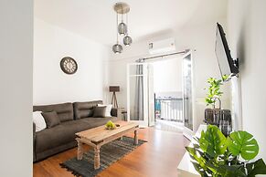 Midtown Apartment by CorfuEscapes