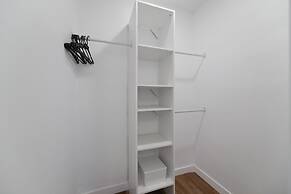 Awesome House with pool Westchester