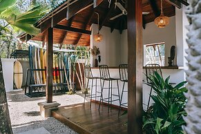 Dream Surf House Avellana