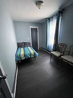 Pontiac House for a short term rent