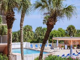 Beach & Tennis 217 by Distinctive Beach Rentals
