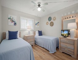 Beach & Tennis 217 by Distinctive Beach Rentals