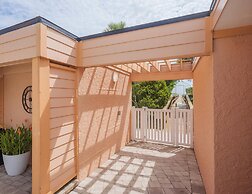 Beach & Tennis 217 by Distinctive Beach Rentals
