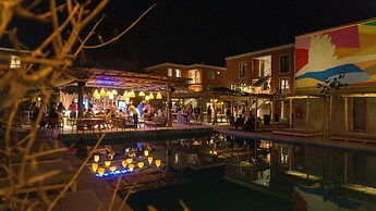 Viajero Huacachina Hostel