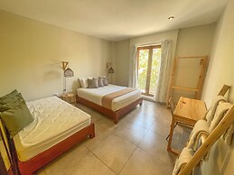 Viajero Huacachina Hostel