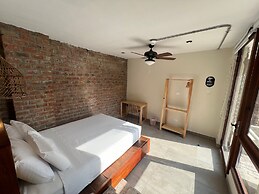 Viajero Huacachina Hostel