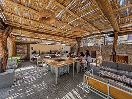 Viajero Huacachina Hostel