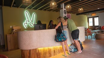 Viajero Huacachina Hostel