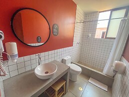 Viajero Huacachina Hostel