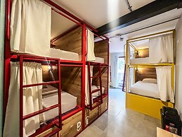 Viajero Huacachina Hostel