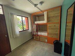 Viajero Huacachina Hostel