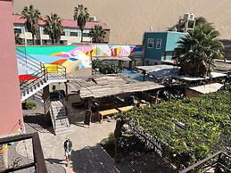 Viajero Huacachina Hostel