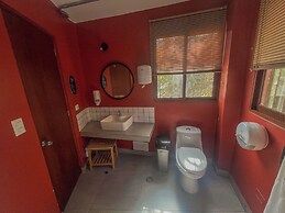 Viajero Huacachina Hostel