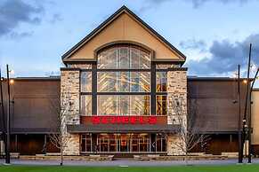 Designer Apt With Jacuzzi Sky Lounge Gym Access