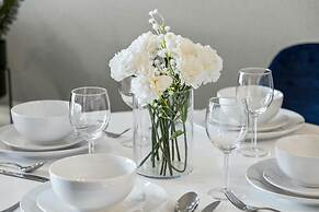 Designer Apt With Jacuzzi Sky Lounge Gym Access