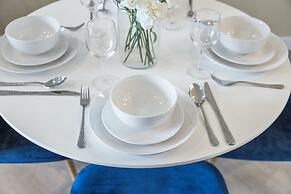 Designer Apt With Jacuzzi Sky Lounge Gym Access