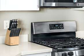 Designer Apt With Jacuzzi Sky Lounge Gym Access