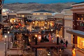 Designer Apt With Jacuzzi Sky Lounge Gym Access