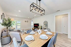 Charming Florida Beach Home w King Bed Patio