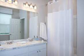 Florida Retreat Home w Fast-wifi Patio King Bed