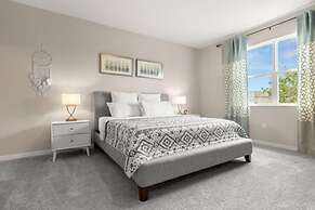 Florida Retreat Home w Fast-wifi Patio King Bed