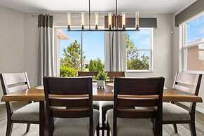 Florida Retreat Home w Fast-wifi Patio King Bed