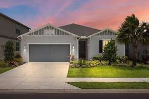 Florida Retreat Home w Fast-wifi Patio King Bed