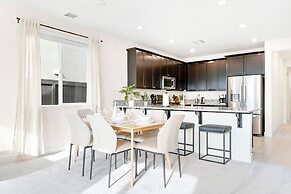 Stylish Sleek 4BR Nevada Home Near Downtown Reno