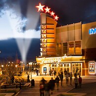 Stylish Sleek 4BR Nevada Home Near Downtown Reno