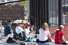 Stylish Sleek 4BR Nevada Home Near Downtown Reno