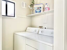 DT Reno - Modern Home Private Patio Workspace