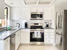 DT Reno - Modern Home Private Patio Workspace