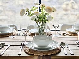 DT Reno - Modern Home Private Patio Workspace