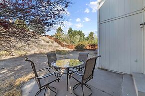 DT Reno - Modern Home Private Patio Workspace