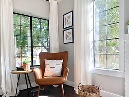 DT Reno - Modern Home Private Patio Workspace