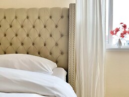 DT Reno - Classy Vacation Home w Backyard Patio