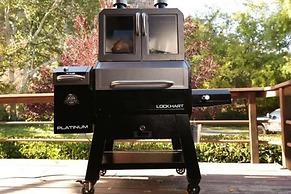 DT Reno - Classy Vacation Home w Backyard Patio