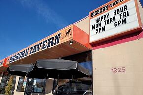 DT Reno - Classy Vacation Home w Backyard Patio