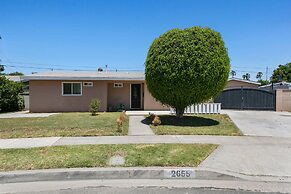 Beautiful 4BR Home Nr Disneyland