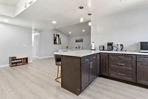 Beautiful 4BR Home Nr Disneyland