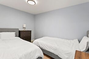 Beautiful 4BR Home Nr Disneyland