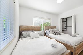 Amazing House With Pool Coral Gables