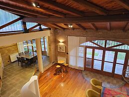 Casa Las Colinas by Vilvey Turismo